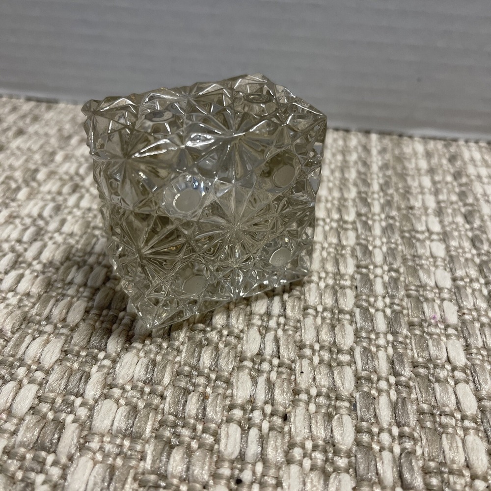 Vintage Cut Glass Square Candle holder Inkwell Starburst Pattern Clear‎ Crystal - Picture 3 of 6